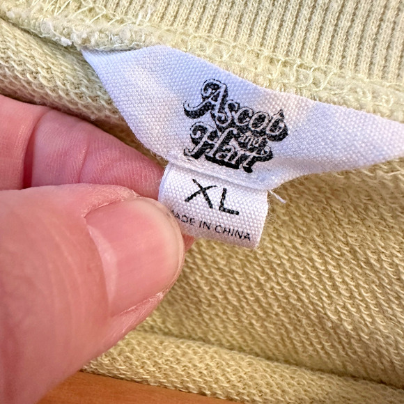 ascot & hart women's xl aloha sweatshirt yellow cropped crewneck pullover top - Picture 5 of 6